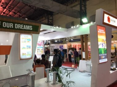 Elegant Exhibition stall design by woodpeckersglobal